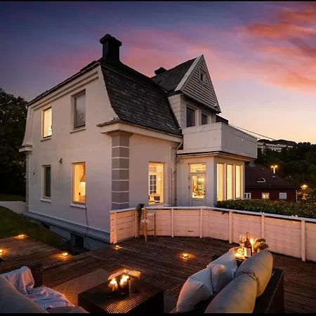شقة Panoramic Views And Garden! برغن